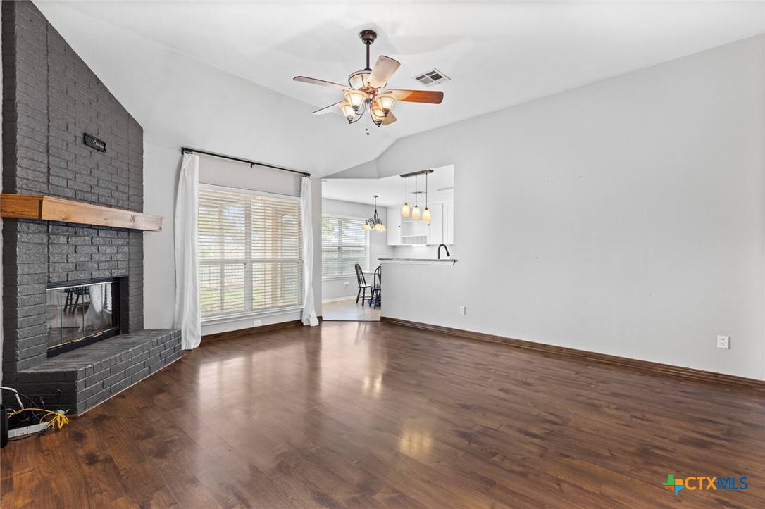 808 Silver Stone Drive Property Photo 1
