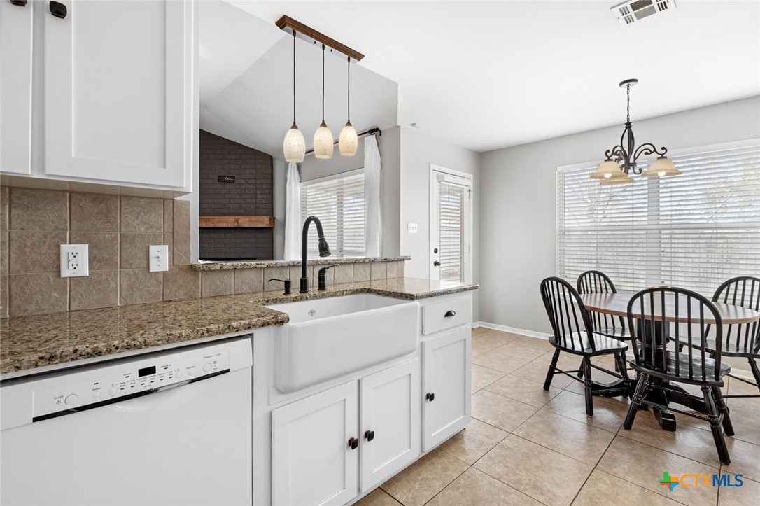 808 Silver Stone Drive Property Photo 15