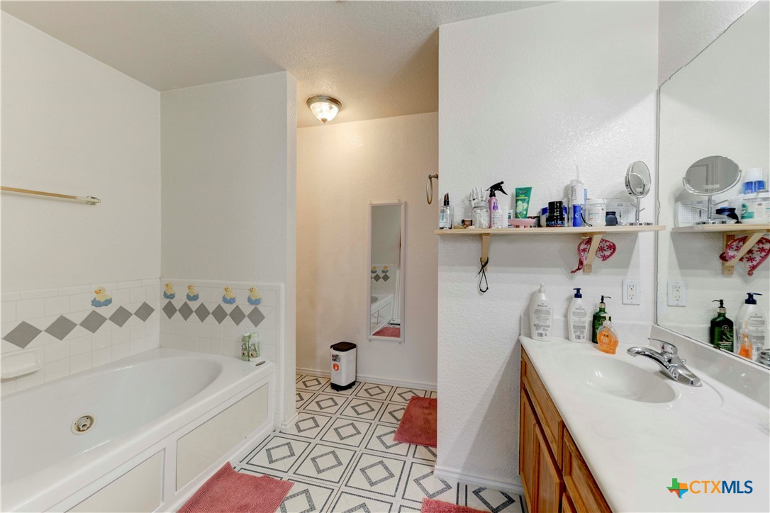 3908 Tiger Drive Property Photo 12
