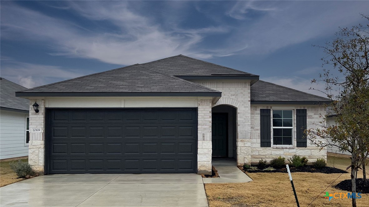 1069 Chachalaca Court Property Photo 1