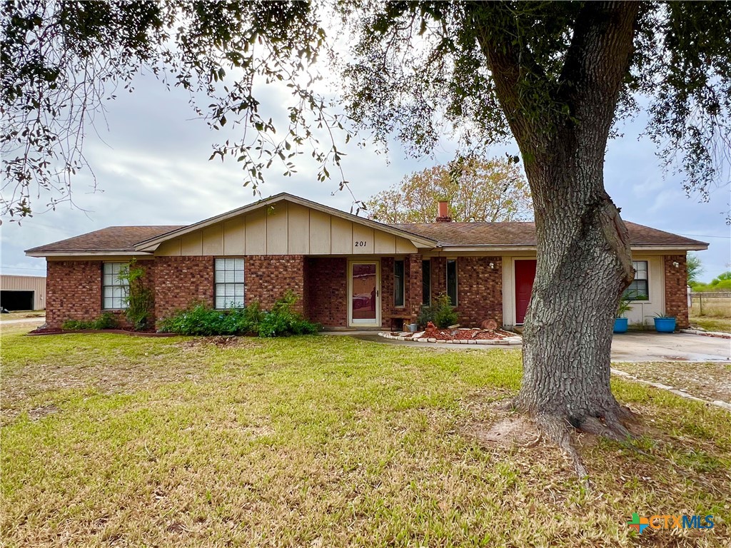 201 Cynthia Street Property Photo 1