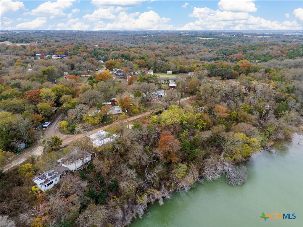 209 Lake Shore Drive Property Photo 6