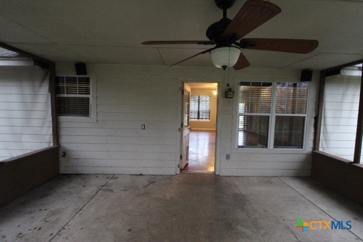 40 Market Loop Property Photo 14