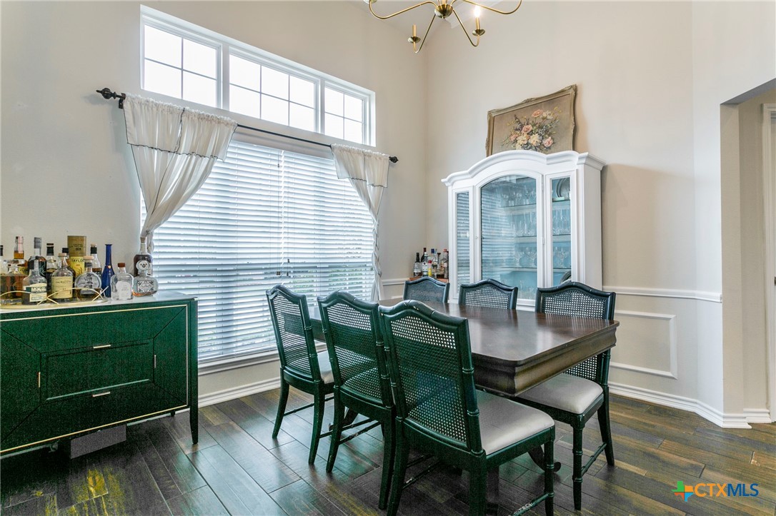 1019 Ravenwood Property Photo 8