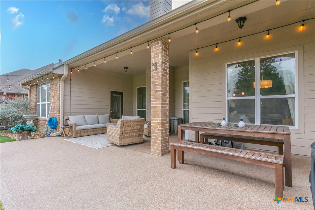 1019 Ravenwood Property Photo 18