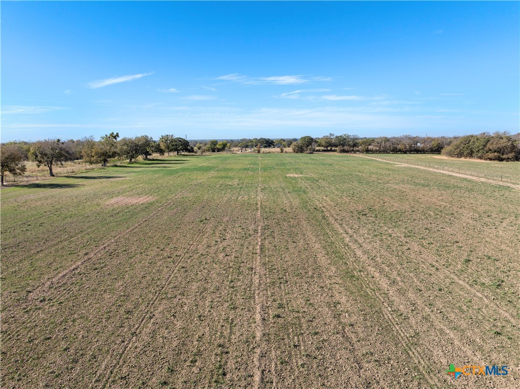 1707 W Lake Creek Road Property Photo 5