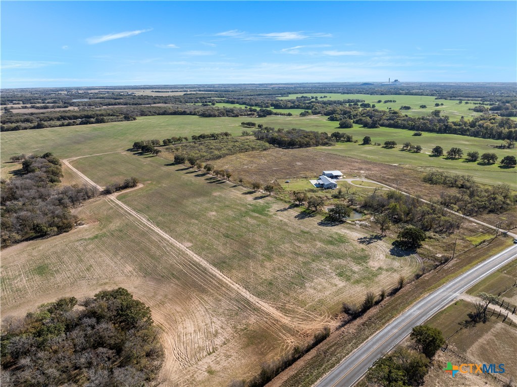 1707 W Lake Creek Road Property Photo 7