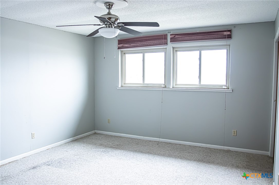 1101 Ridgeway Drive Property Photo 6