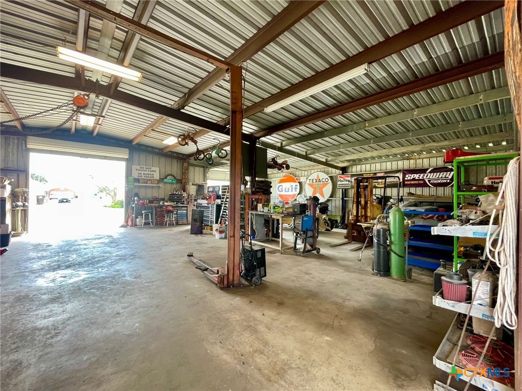 108 Golden Glow Street Property Photo 12