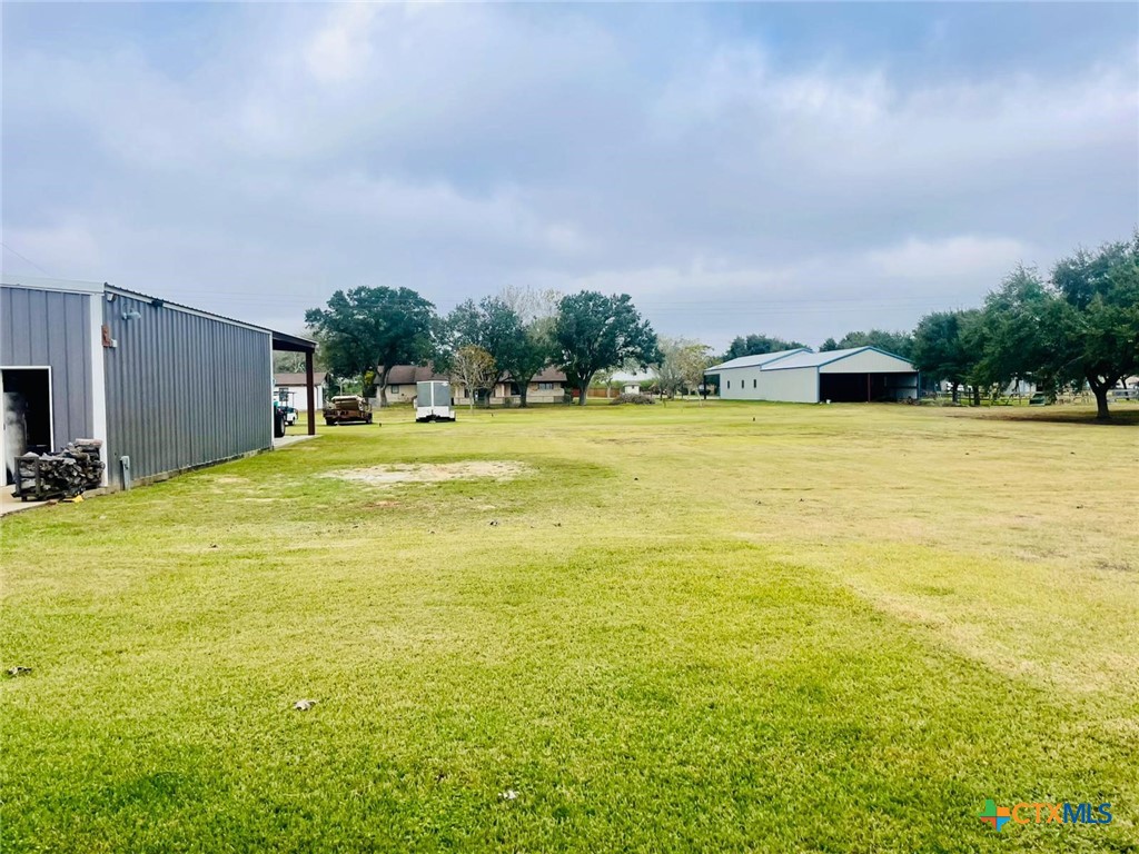 108 Golden Glow Street Property Photo 15