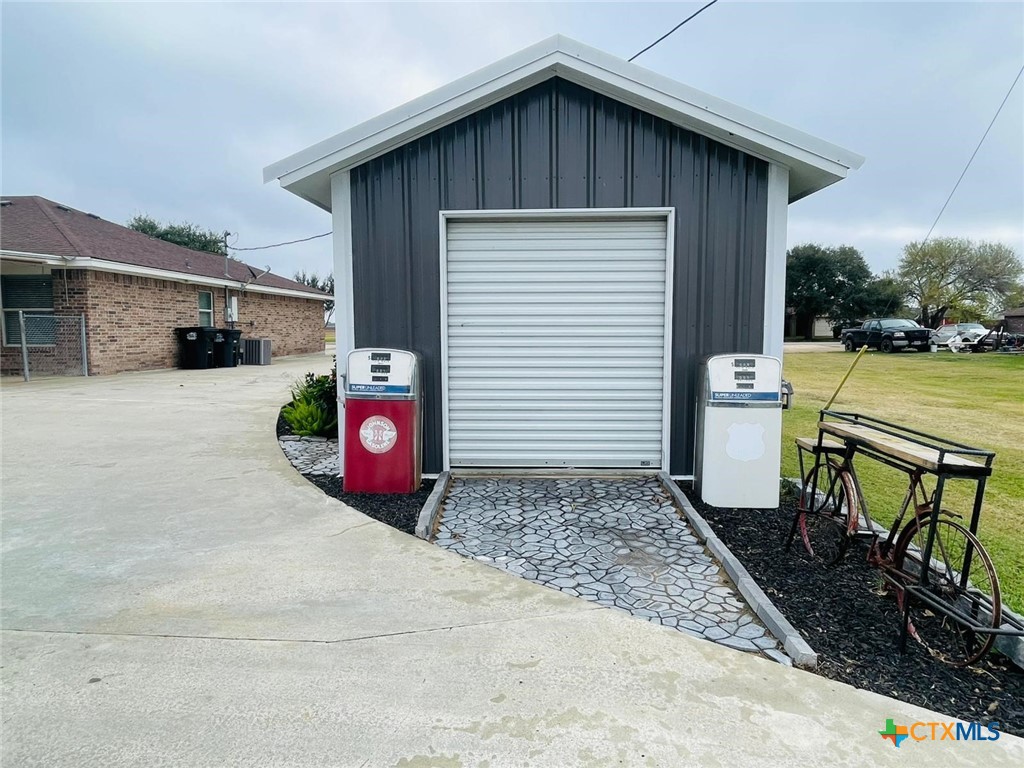 108 Golden Glow Street Property Photo 19
