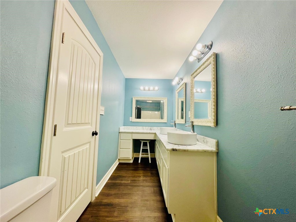 108 Golden Glow Street Property Photo 36
