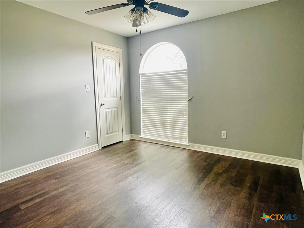 108 Golden Glow Street Property Photo 41