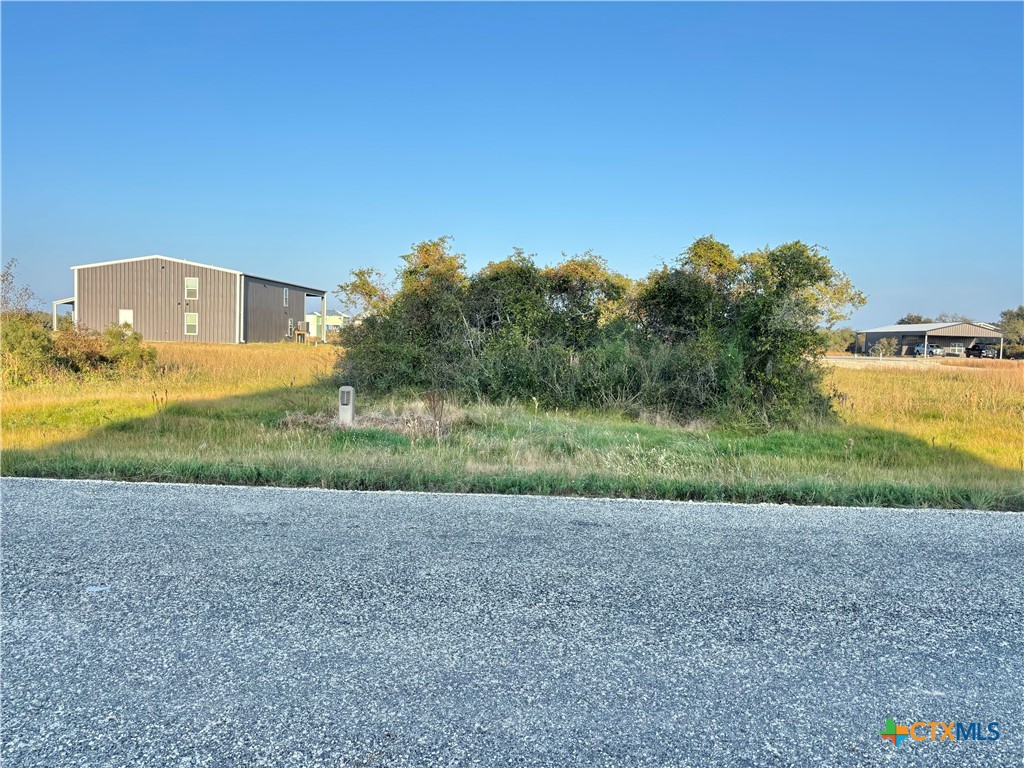 39 Easy Street Property Photo 1