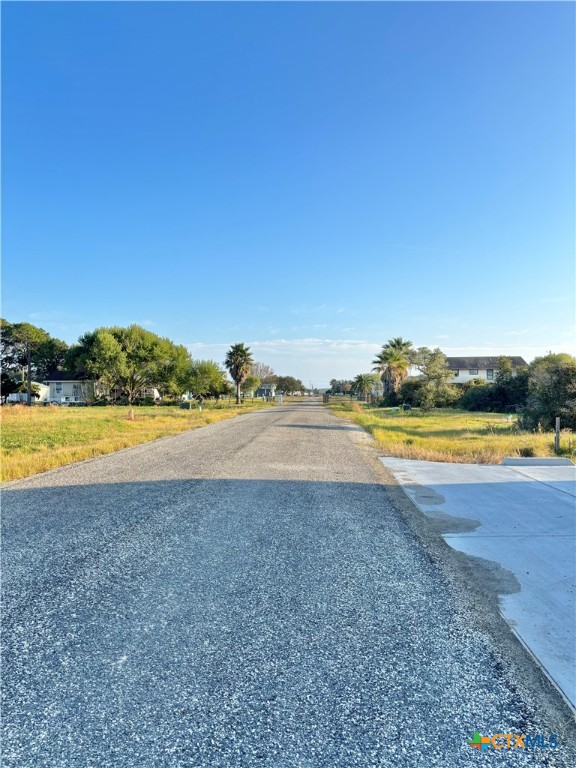 39 Easy Street Property Photo 3