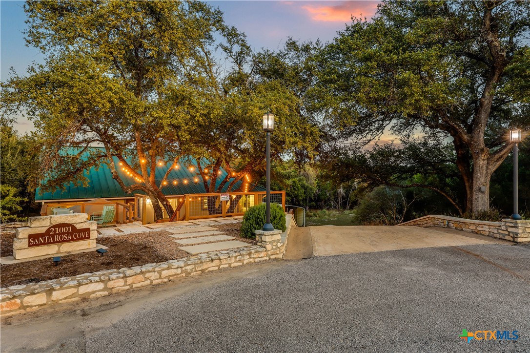 21001 Santa Rosa Cove Property Photo 1