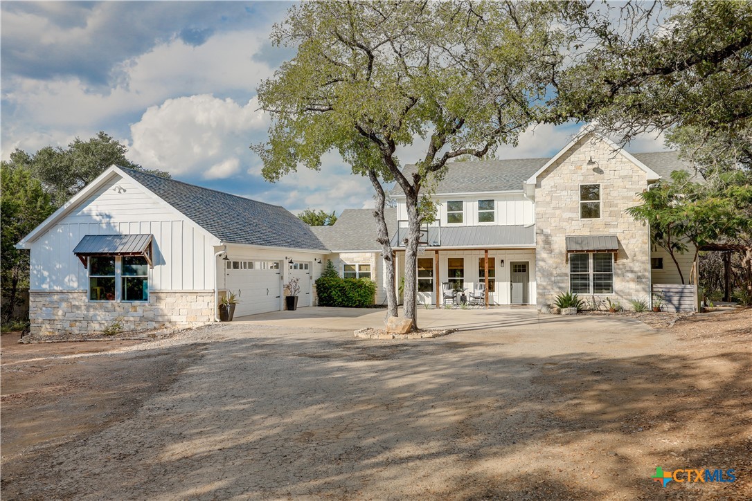 20008 Victoria Chase Road Property Photo 1
