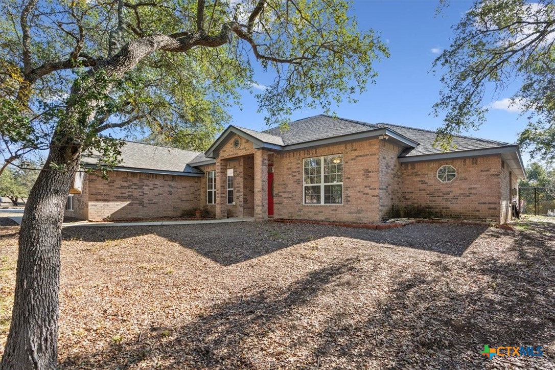 299 White Oak Drive Property Photo 4