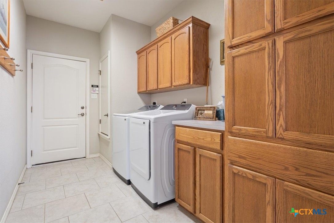299 White Oak Drive Property Photo 41