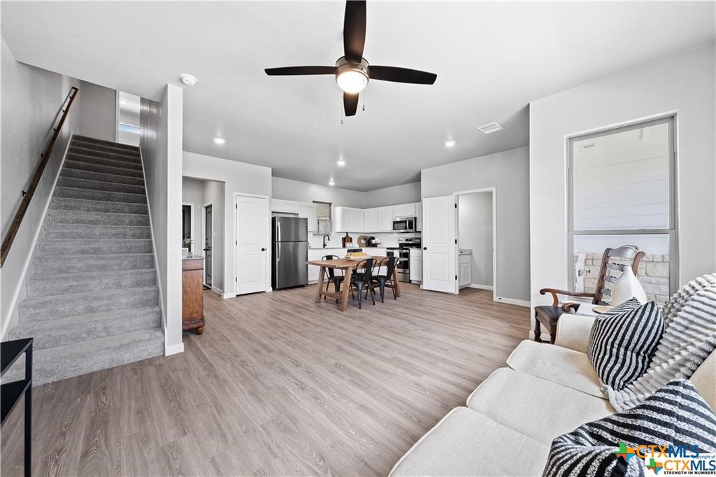 746 Meiomi Drive Property Photo 12