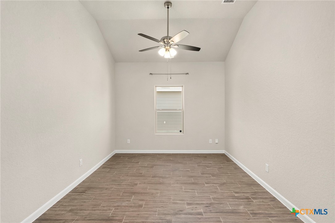 1120 Amber Lake Property Photo 6