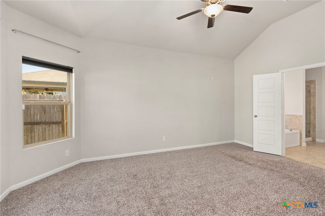 1120 Amber Lake Property Photo 17