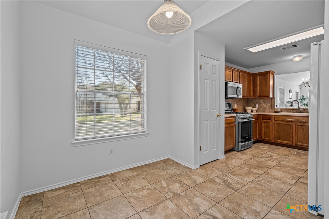 13533 Albania Way Property Photo 10