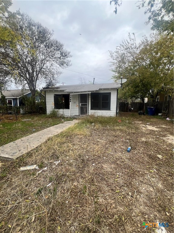 1405 Essex Street Property Photo 1