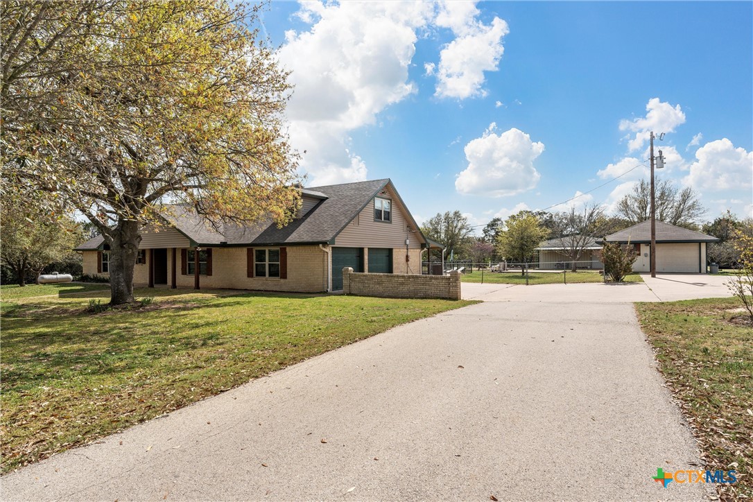 130 Spring Lane Property Photo 2