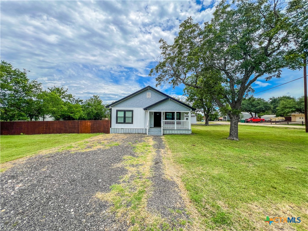 318 Thomas Street Property Photo 1