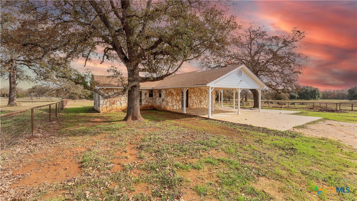 2569 County Road 443 Property Photo 1