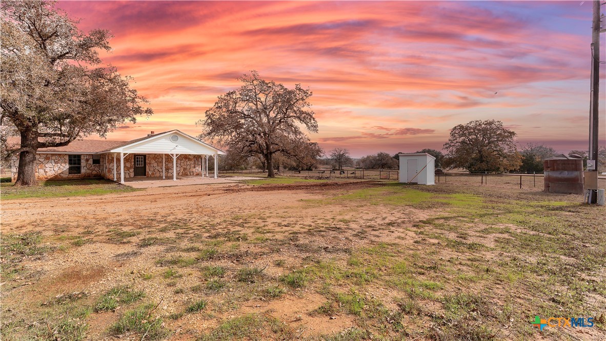 2569 County Road 443 Property Photo 3