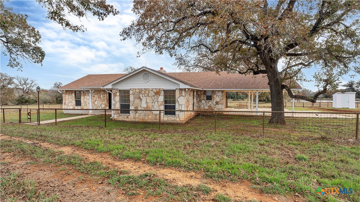 2569 County Road 443 Property Photo 36