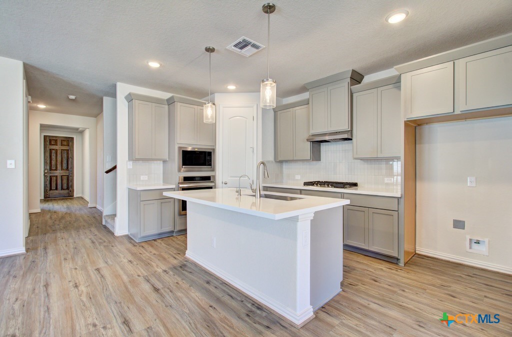 2635 Gideon Lane Property Photo 4