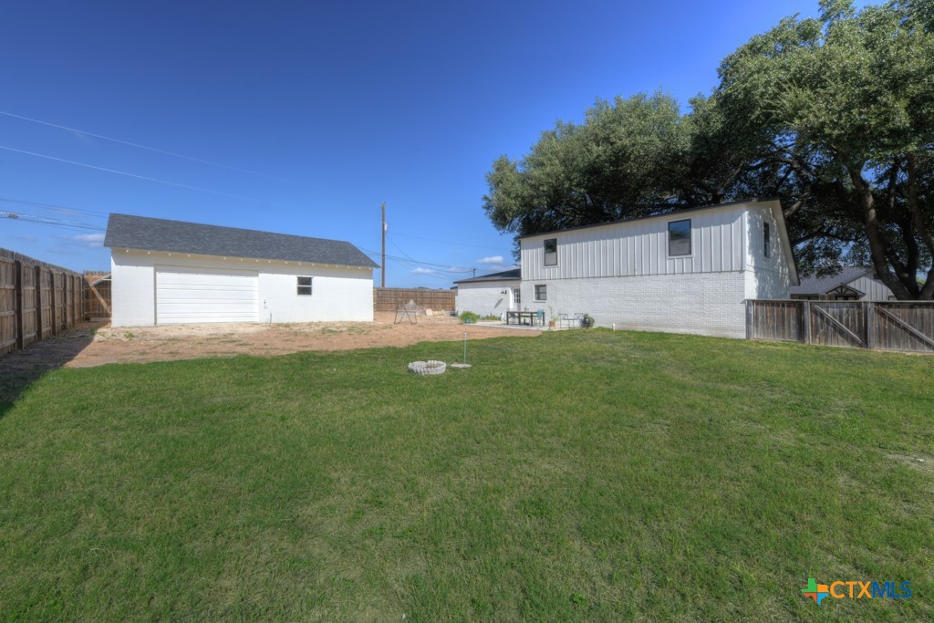 770 Carls Drive Property Photo 30