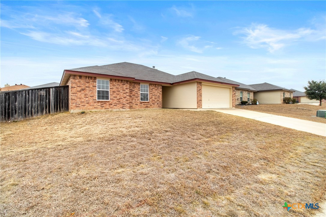 3609 Ida Drive Property Photo 3