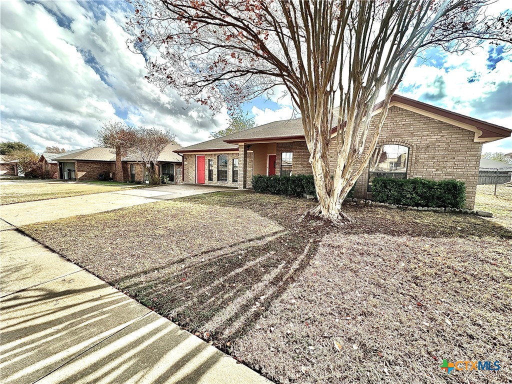 4502 Fawn Drive Property Photo 2
