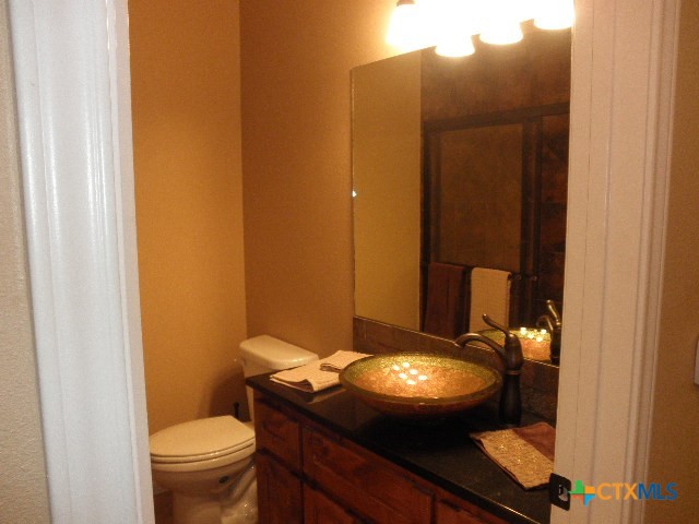 314 E Hutchison Street F Property Photo 6