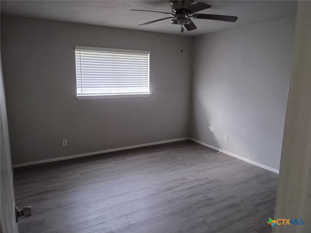 300 Milam Street 5 Property Photo 4