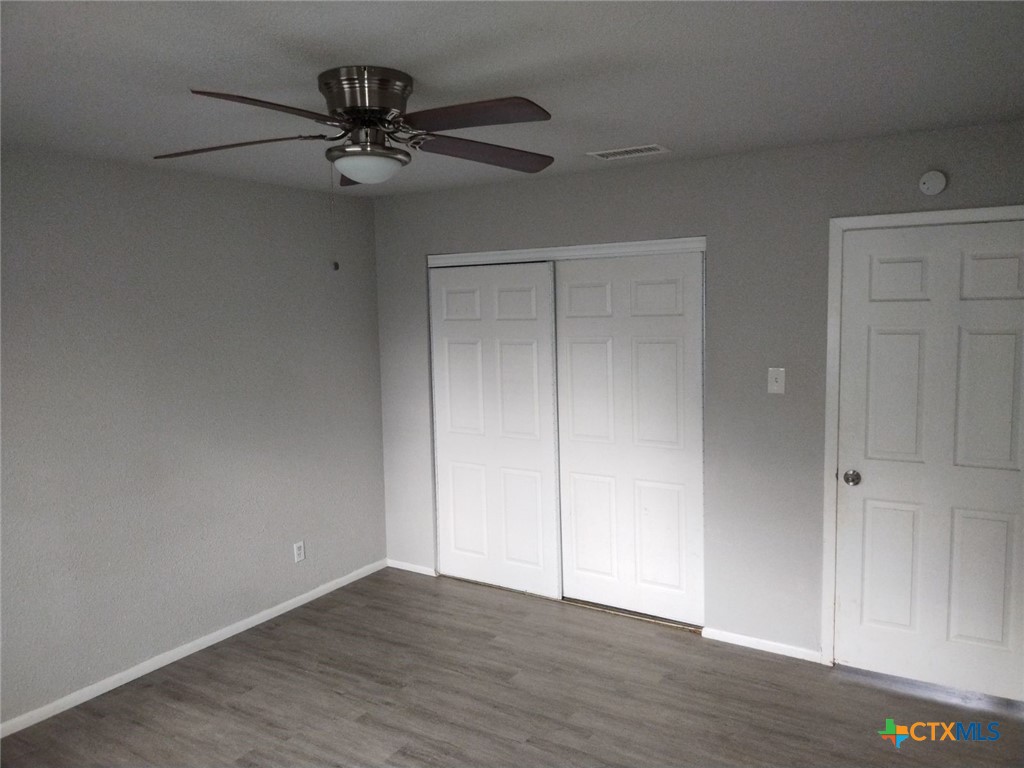 300 Milam Street 5 Property Photo 5