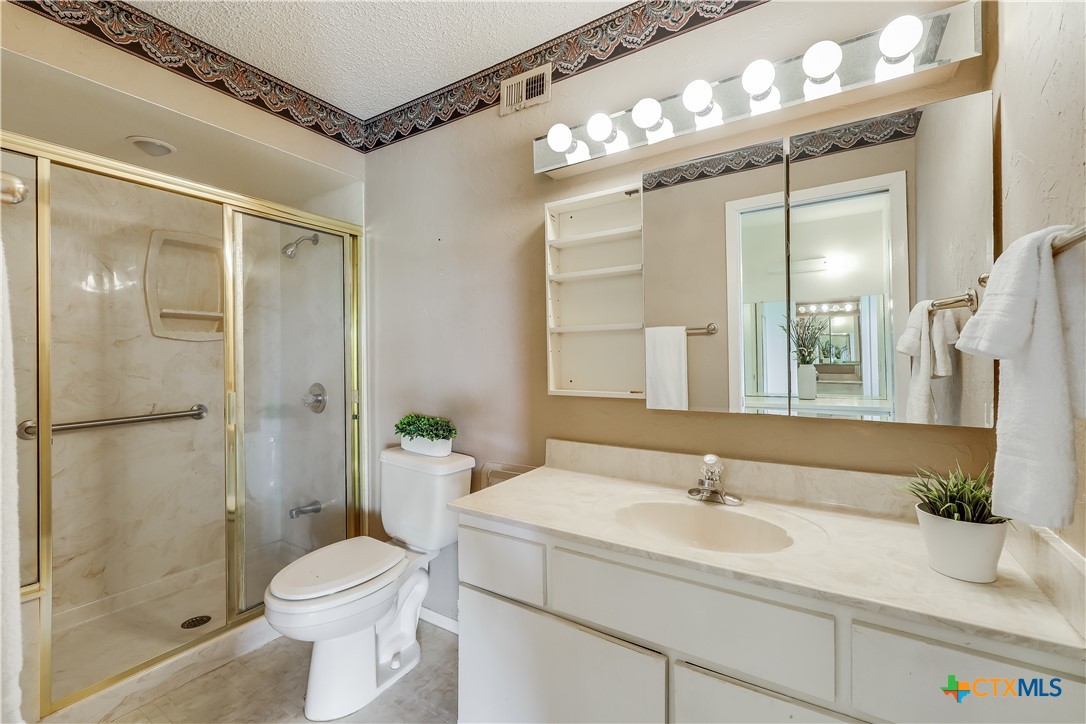 313 Venture Boulevard Property Photo 19