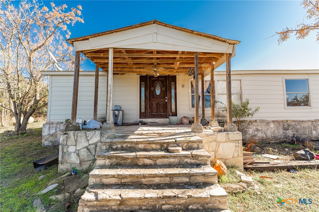 989 Oil Well Road Property Photo 3