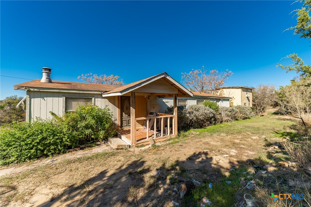 989 Oil Well Road Property Photo 6
