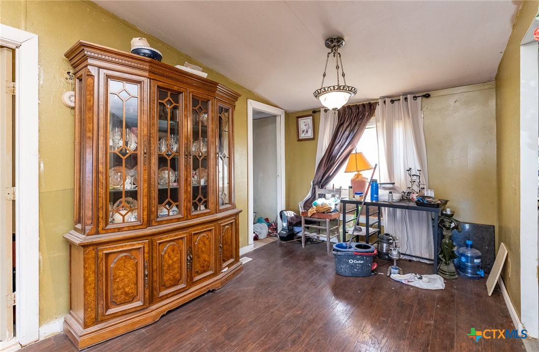 989 Oil Well Road Property Photo 9