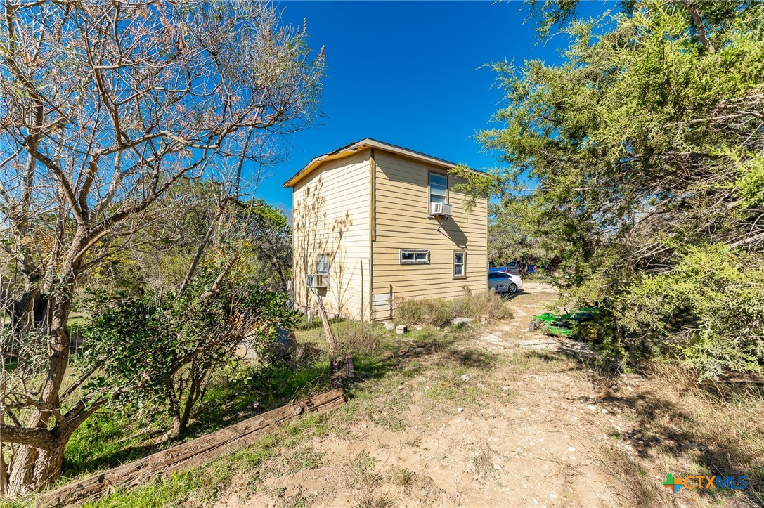 989 Oil Well Road Property Photo 17