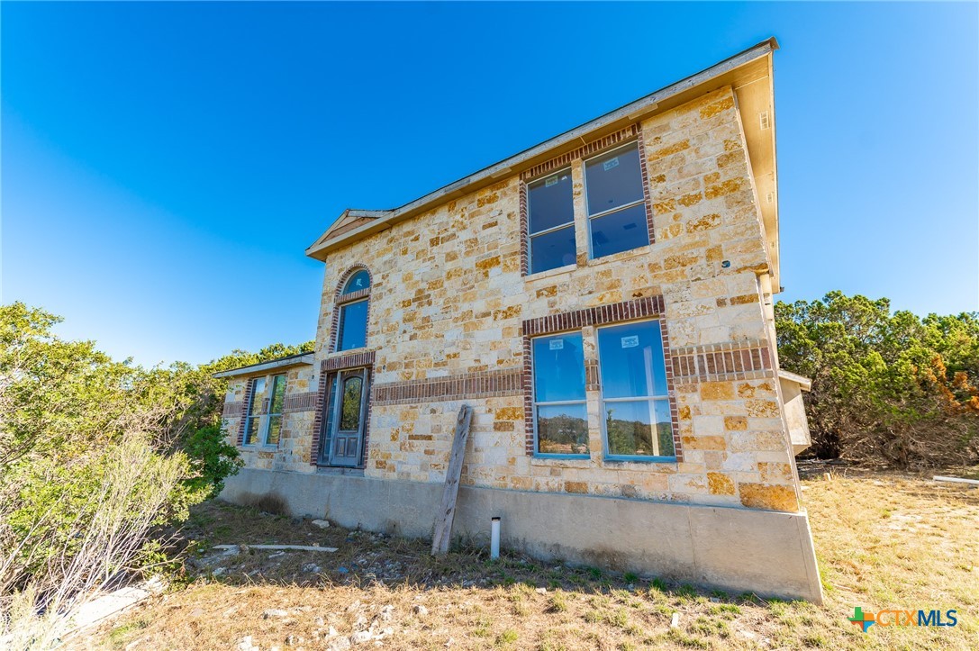 989 Oil Well Road Property Photo 23