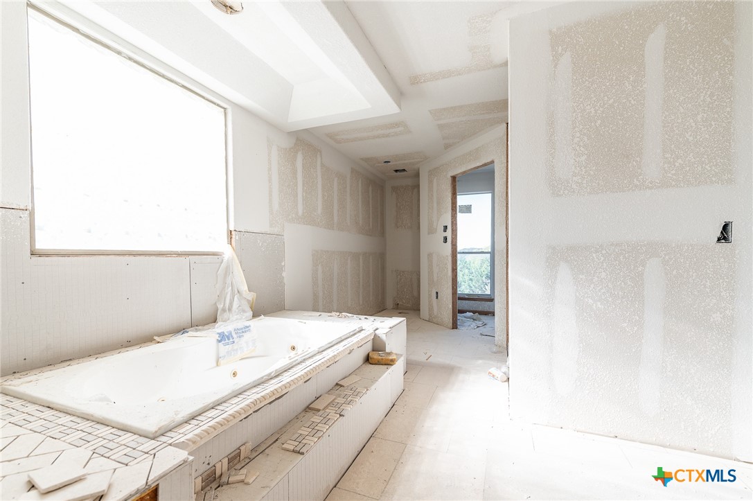 989 Oil Well Road Property Photo 33