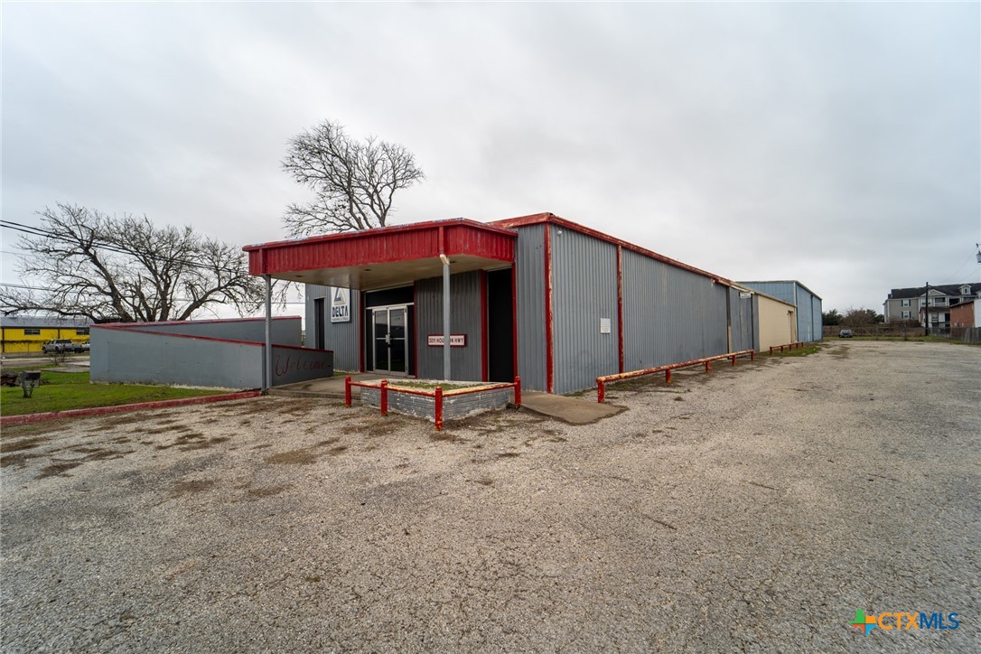 3011 Houston Highway Property Photo