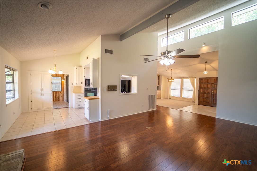 104 Woodwind Drive Property Photo 3