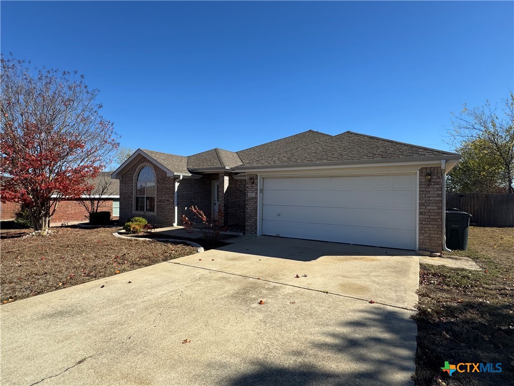 4202 Maid Marian Circle Property Photo 2